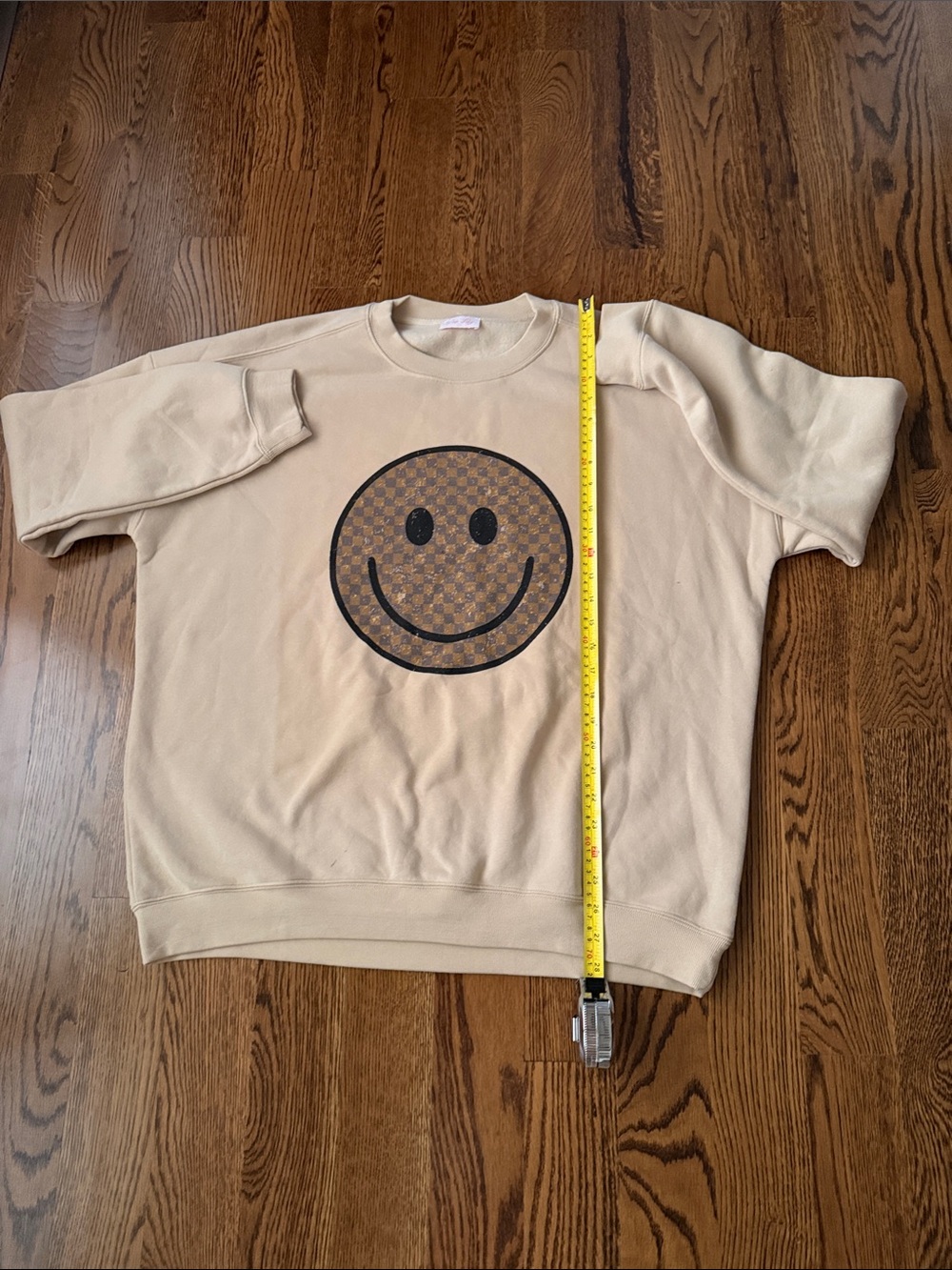 Pink Lily oatmeal smiley face sweatshirt large - Picture 8 of 8